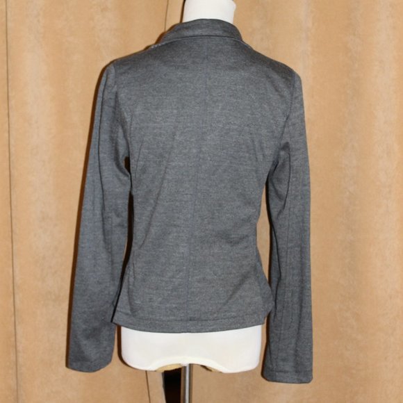 Timing Blazer with Hoodie - Picture 2 of 6